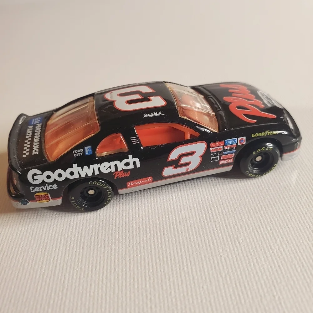 Vintage 1998- Monte Carlo Hot Wheel